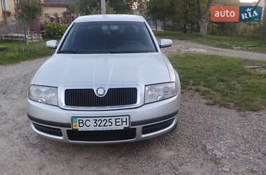 Skoda Superb  2002