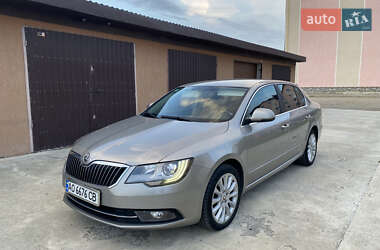 Skoda Superb  2013