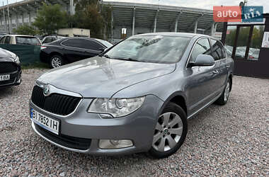 Skoda Superb  2012