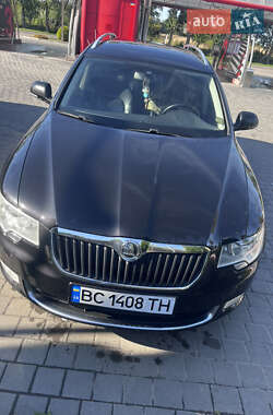 Skoda Superb  2012