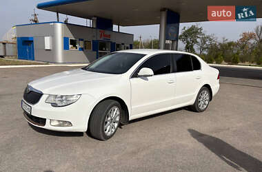 Skoda Superb  2012