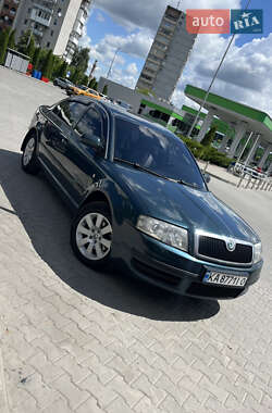 Skoda Superb 2003