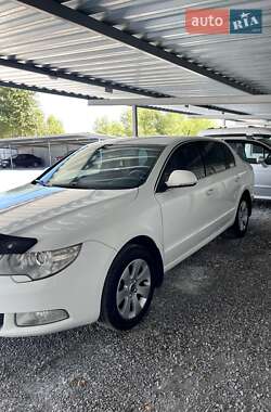 Skoda Superb  2008