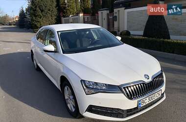 Skoda Superb  2020