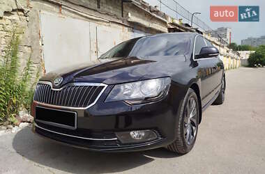 Skoda Superb  2013
