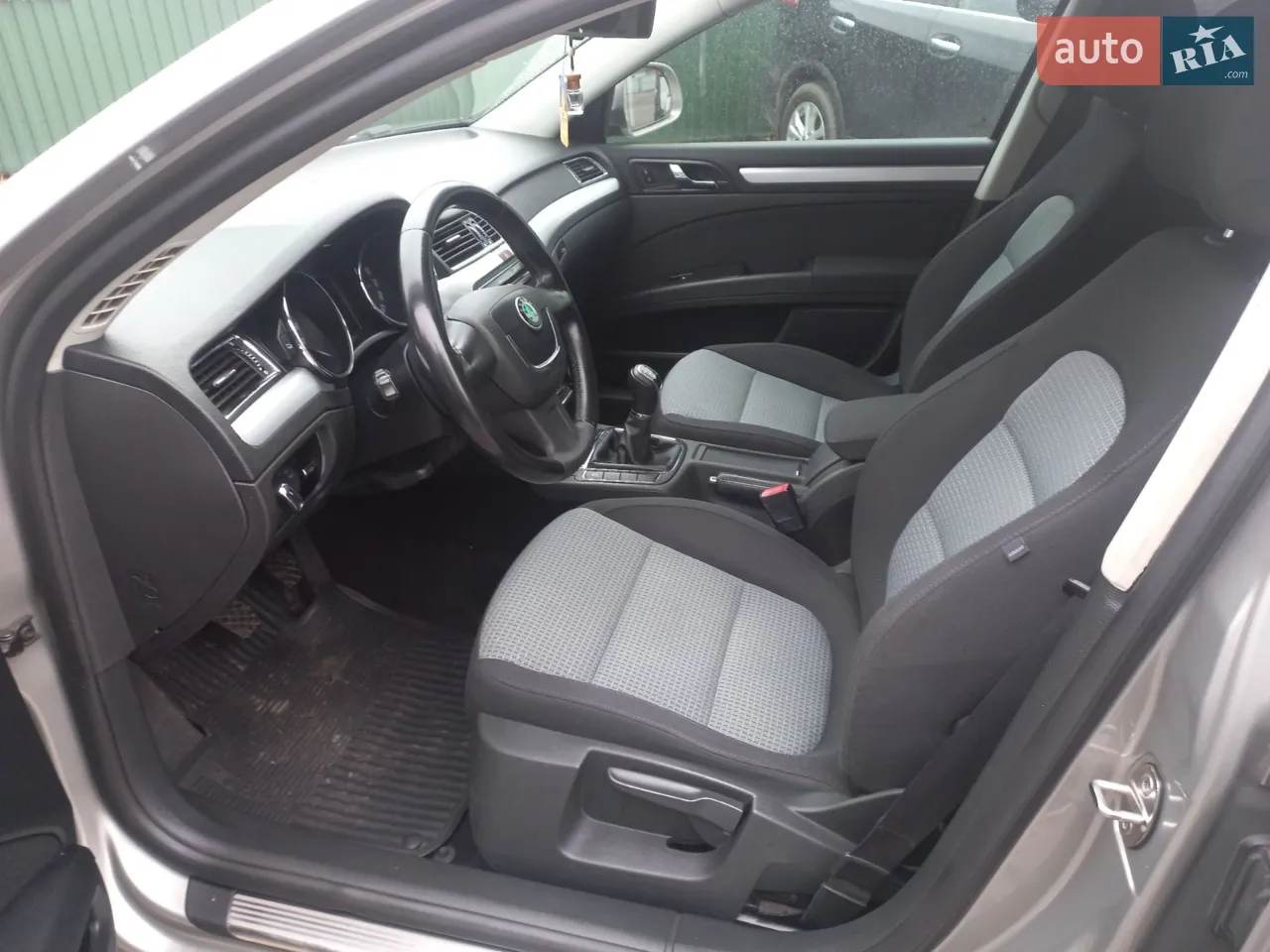 2010 Skoda Superb - мініатюра 5