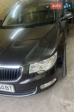 Skoda Superb  2010