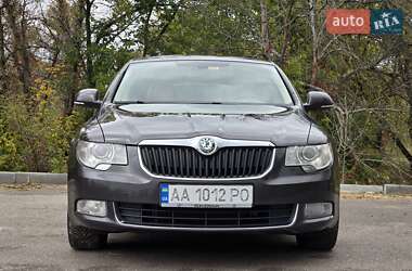 Skoda Superb  2010