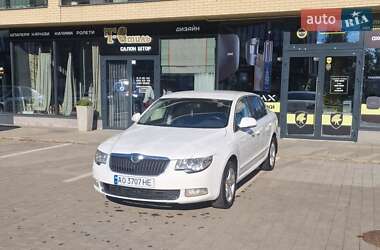 Skoda Superb  2012