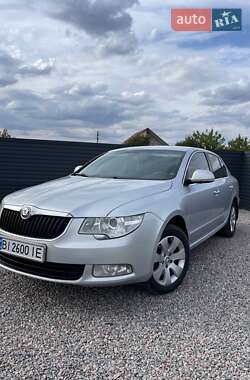 Skoda Superb  2012