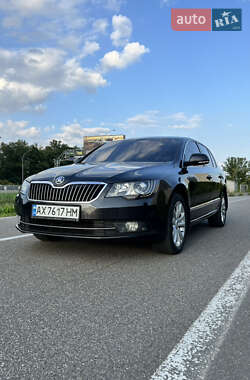 Skoda Superb  2013
