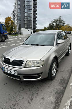 Skoda Superb  2006
