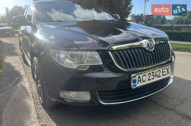 Skoda Superb  2013