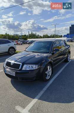Skoda Superb  2006