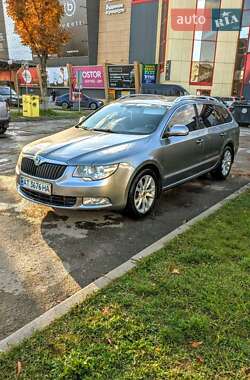 Skoda Superb 2012