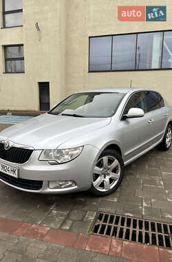 Skoda Superb  2010