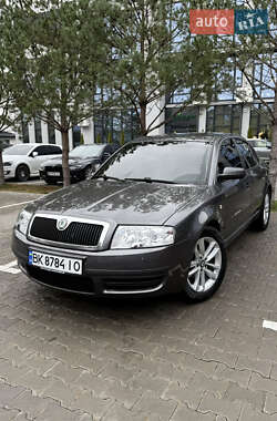 Skoda Superb  2002