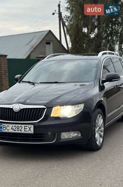 Skoda Superb  2011