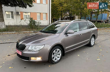Skoda Superb  2012