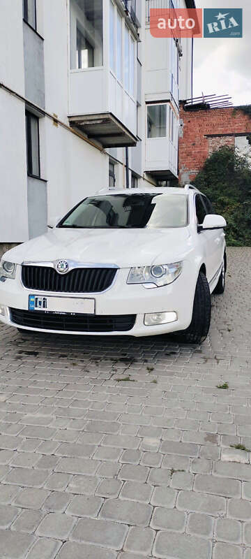 Універсал Skoda Superb