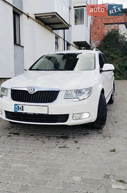Skoda Superb 2012