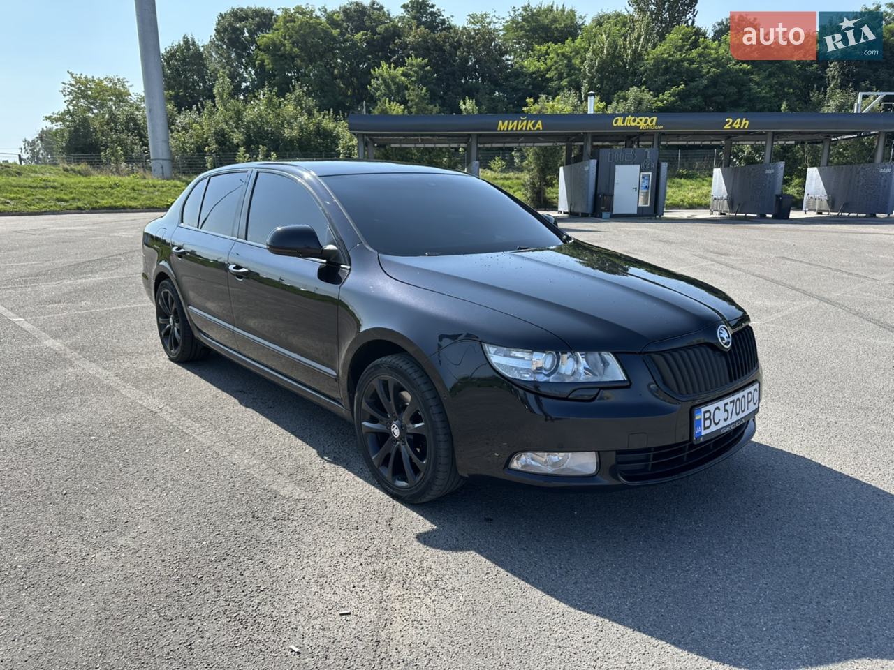 2012 Skoda Superb - мініатюра 2