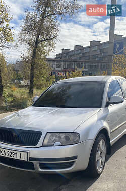 Skoda Superb  2005