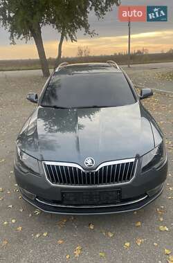 Skoda Superb  2014
