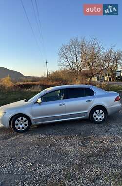 Skoda Superb  2012