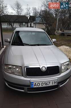 Skoda Superb 2003