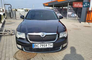 Skoda Superb  2010