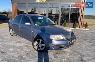 Skoda Superb  2005