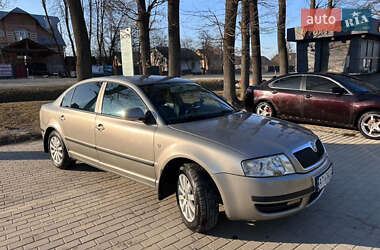 Skoda Superb 2006