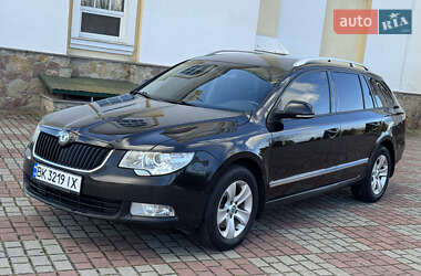 Skoda Superb  2012