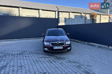 Skoda Superb  2010