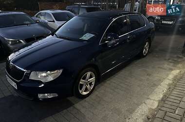 Skoda Superb  2008