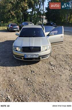Skoda Superb 2005