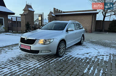 Skoda Superb  2011