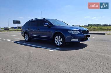 Skoda Superb  2012