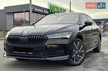 Skoda Superb  2025