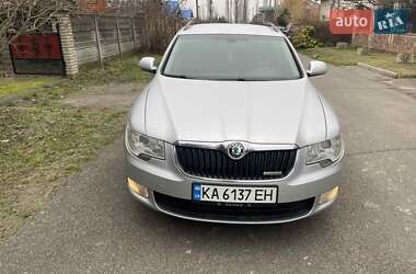 Skoda Superb 2011