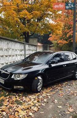 Skoda Superb  2011