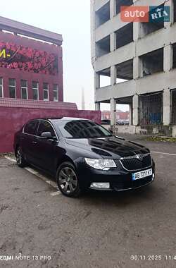 Skoda Superb  2011