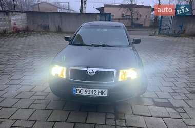 Skoda Superb 2006