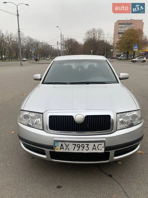 Skoda Superb 2004