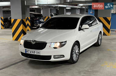 Skoda Superb  2010
