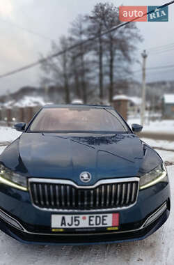 Skoda Superb  2021