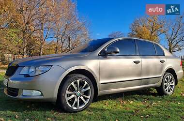 Skoda Superb  2010