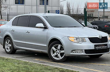 Skoda Superb  2012