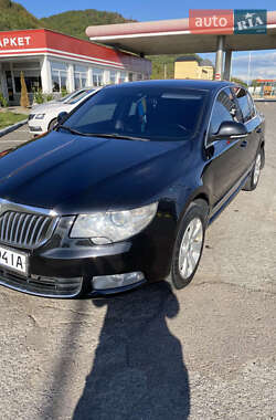 Skoda Superb 2011